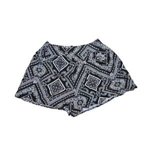 No Boundaries Black White Bandana Print Shorts Women’s XS Stretch Waist Boho